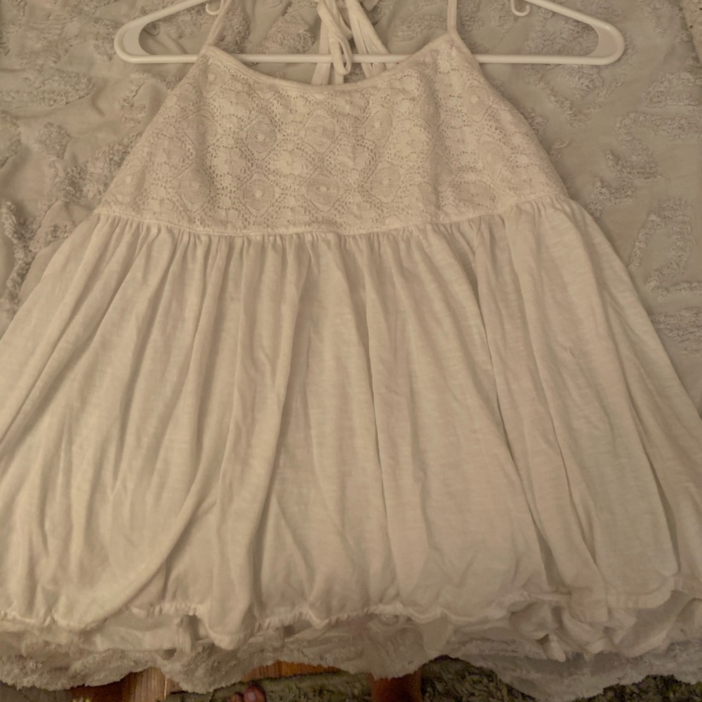 white lacey tank top